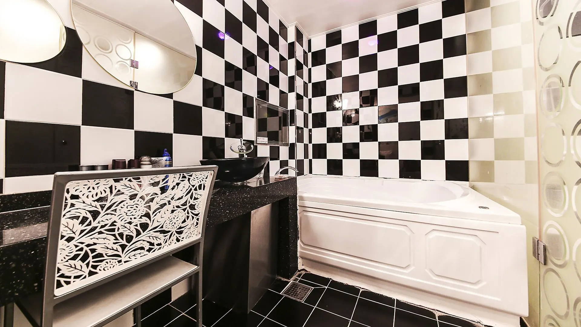 Echae Hotel Τζέτζου 3*,  Νότια Κορέα